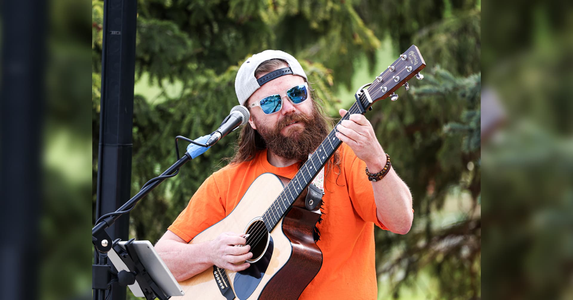 FREE LIVE MUSIC W/ TONY SAMMIS