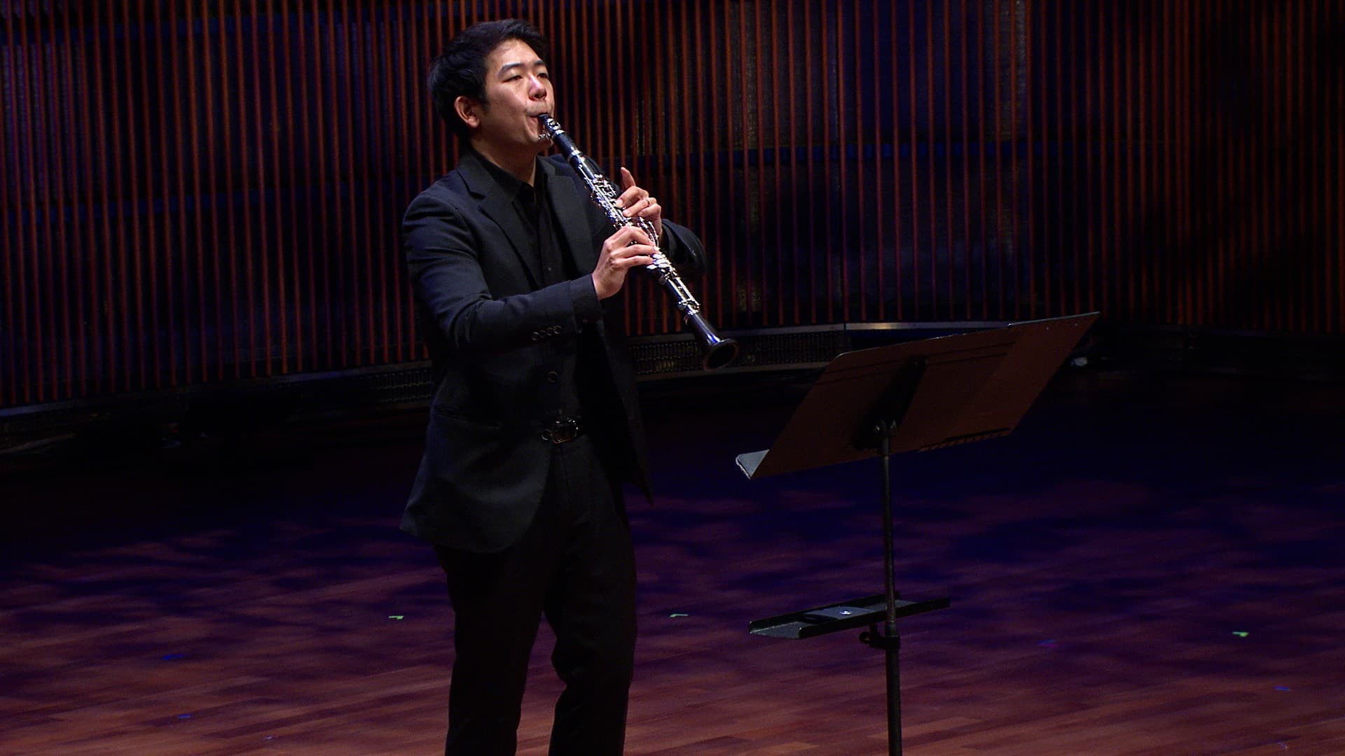 Sang Yoon Kim Plays Mozart's Clarinet Concerto